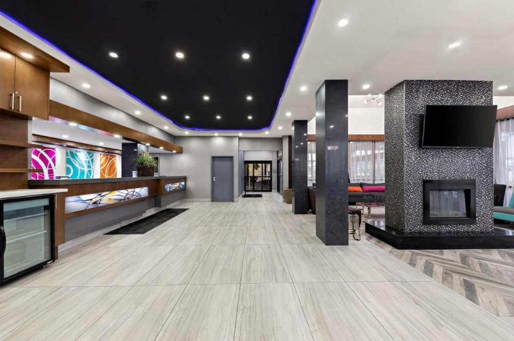 Best Western Plus Toronto North York Hotel & Suites Image 38